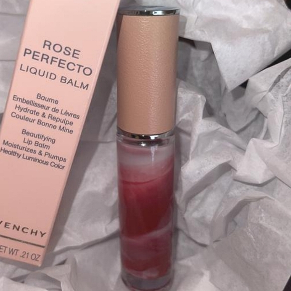 Givenchy Rose Perfecto Hydrating Tinted Lip Balm - 210 Pink Nude - Picture 2 of 7